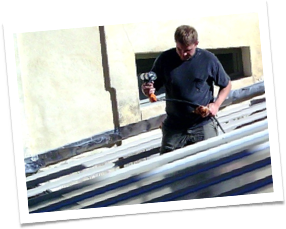 Pose de vitrages sur une verrière